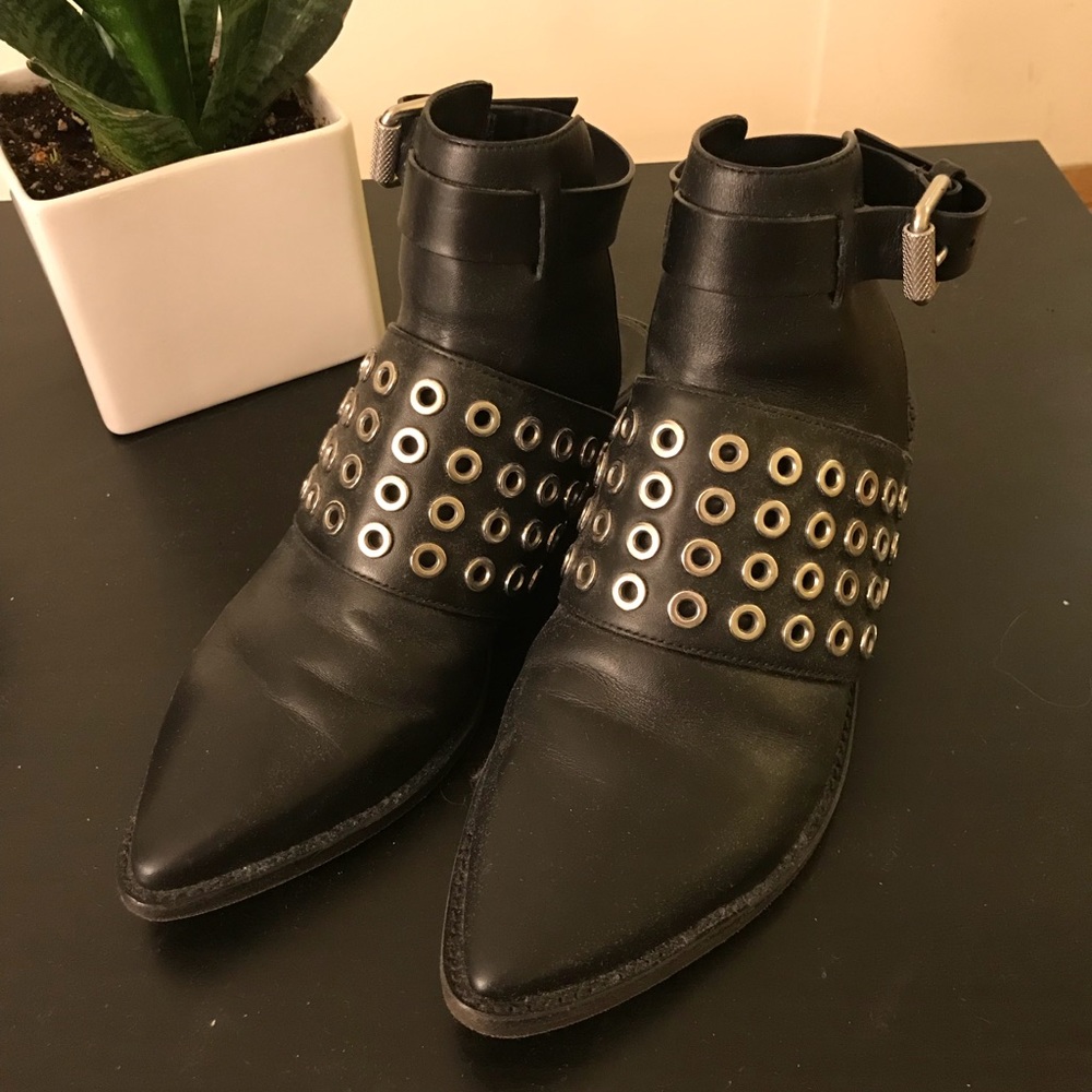 ALL SAINTS Yannis Shoe. Size 8.